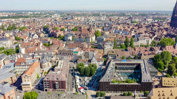 Estrasburgo, Francia. Ciudad histórica, Río Ill, Vista aérea — Foto de Stock