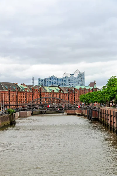 Hamburgo, Alemania. Speicherstadt - el área de almacén más grande en —  Fotos de Stock