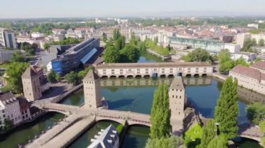 Strasbourg, Fransa. Çeyrek Petite France, Vauban Barajı. 4K