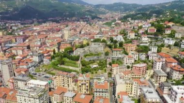La Spezia, İtalya. San Giorgio Kalesi. Yukarıdan bak. 4K