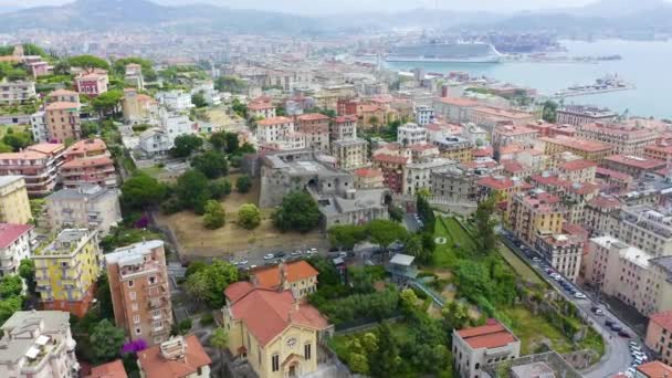 La Spezia, Italia. Kastil San Giorgio. Lihat dari atas. 4K — Stok Video