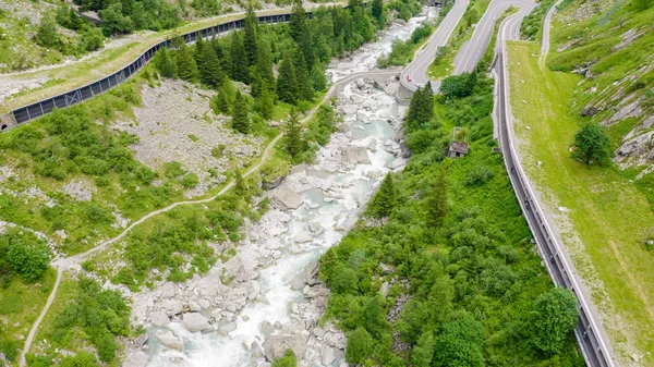 Ελβετία. Γραφικός ορεινός δρόμος με σήραγγες Gotthardstrasse, Aerial View — Φωτογραφία Αρχείου