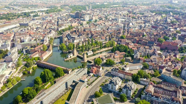 Straßburg, Frankreich. Viertel petite france, Vauban Damm, Luftaufnahme — Stockfoto