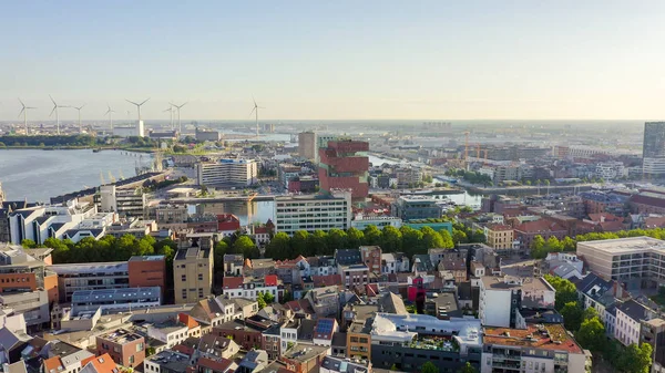 Anvers, Belçika - 2 Ağustos 2019: Mas Müzesi (Museum aan de Stroom), Havadan Görünüm — Stok fotoğraf