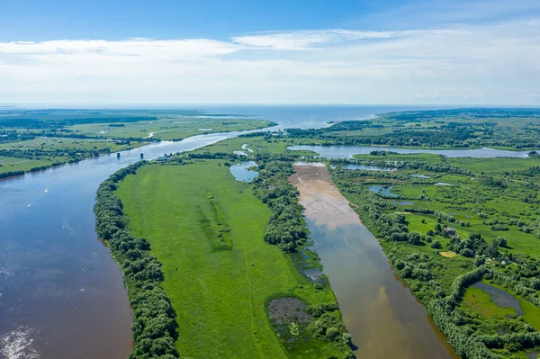 Veliky Novgorod, Ρωσία. Στις εκβολές του ποταμού Βόλκωφ. Το Ριβ. — Φωτογραφία Αρχείου