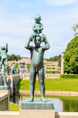 Oslo, Norveç: Heykeller Köprüsü 'nde bulunan heykeller. Vigeland Heykel Parkı 