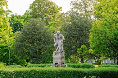 Göteborg, İsveç - 25 Haziran 2019: Christopher Polhem Anıtı 