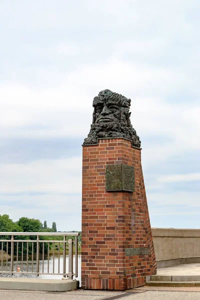 Бремен, Германия - 28 июня 2019 года: Голова на Бремере Weserwehr Да — стоковое фото