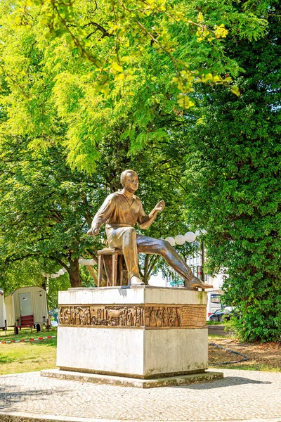 Bremen, Duitsland - 28 juni 2019: Beeldhouwkunst Heinrich Heine, 195 — Stockfoto