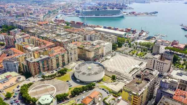 La Spezia, Italia. Catedral de Cristo Rey. Vistas a la ciudad, Vista aérea —  Fotos de Stock