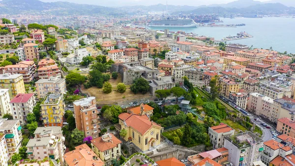 La Spezia, Italia. Castillo de San Giorgio. Vista desde arriba, Vista aérea —  Fotos de Stock