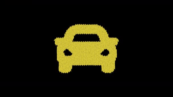 Das Symbolauto ist aus einem Wollfaden gestrickt. Stricken wie ein Pullover — Stockvideo