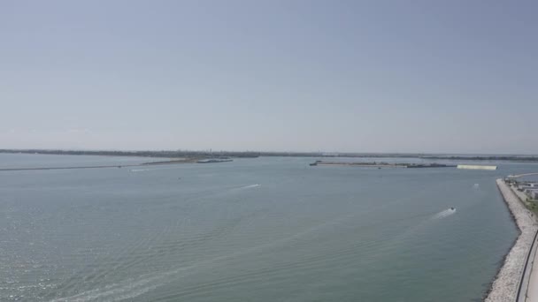 Venice, Italy. General view of the city and islands of Venice. Venetian lagoon. Clear sunny weather. 4K — Stock Video