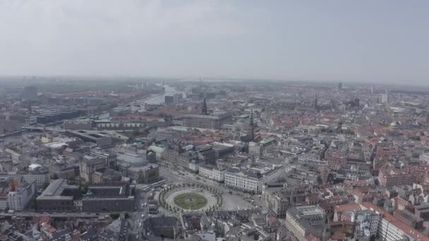 Copenhague, Dinamarca. Nueva Plaza Real, Palacio Real de Christiansborg. 4K — Vídeos de Stock