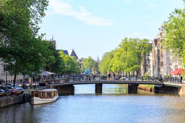 Amsterdam, Hollanda - 30 Haziran 2019: Tarihi şehir merkezi