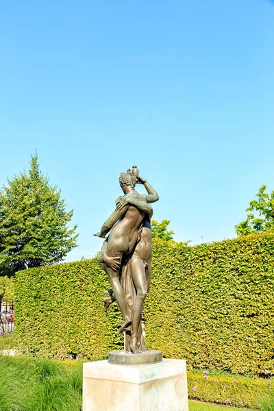 Amsterdam, Holandia - 30 czerwca 2019: Rzeźba Uprowadzenie Merkurego — Zdjęcie stockowe