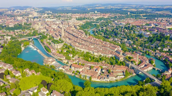 Berna, Svizzera. Centro storico, Vista generale, Fiume Aare, Vista aerea — Foto Stock