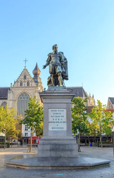 Antwerp, Belgium - July 2, 2019: Monument to Petro Paulo Rubens — стокове фото