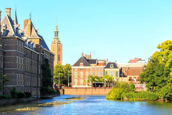 Niederlande, Den Haag - 1. Juli 2019: Quartier Buitenhof - Gericht — Stockfoto