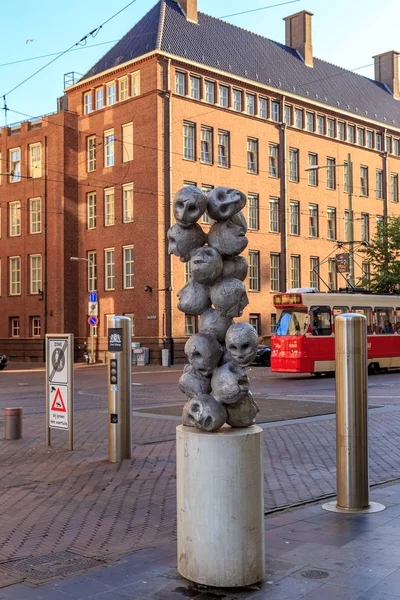 Países Bajos, La Haya - 1 de julio de 2019: Famous Modern Street Scul — Foto de Stock