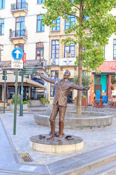 Brussels, Belgium - July 3, 2019: L'envol - Statue de Jacques Br — Stock Photo, Image