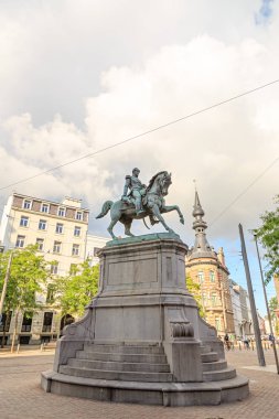 Antwerp, Belçika - 2 Temmuz 2019: I. Leopold 'un Binicilik Heykeli 