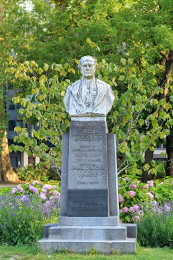 Brussels, Belgium : Bust of Barthelemy Theodore, Earl of Teux of Meyland (1794-1874: three times Prime Minister of Belgium). Park Aire de Meeus