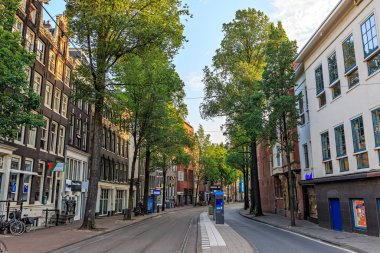 Amsterdam, Hollanda - 30 Haziran 2019: Tarihi şehir merkezi