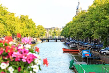 Amsterdam, Hollanda - 30 Haziran 2019 Kanal (sokak) Keizersgra