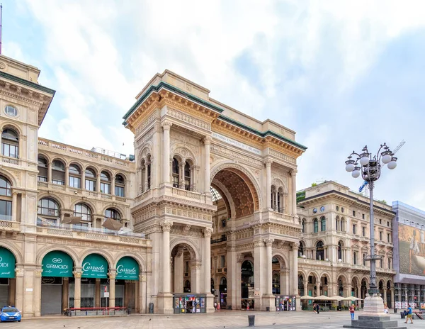 Milano, 7 luglio 2019: Galleria di Vittorio Emanuele II entran — Foto Stock