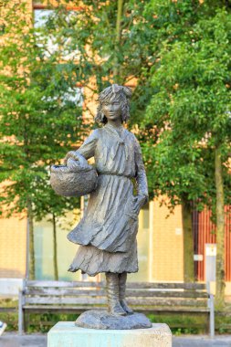 Antwerp, Belçika - 2 Temmuz 2019 Wiske Heykeli. Carla Kamph