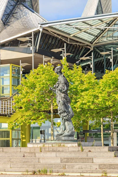 Amberes, Bélgica - 2 de julio de 2019: Escultura de la justicia en el ent — Foto de Stock