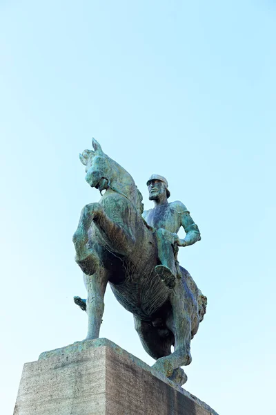 Zurique, Suíça - 6 de julho de 2019: Hans Waldmann Statue. Suíça — Fotografia de Stock