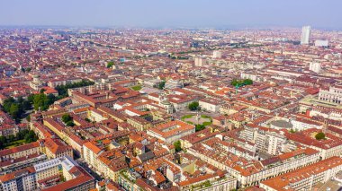 Torino, İtalya. Şehrin üzerinde uçuş. Tarihi merkez, üst görünüm, Hava Görünümü 