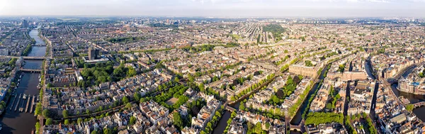 Амстердам, Нідерланди. Панорама міста з повітря. Ріка — стокове фото