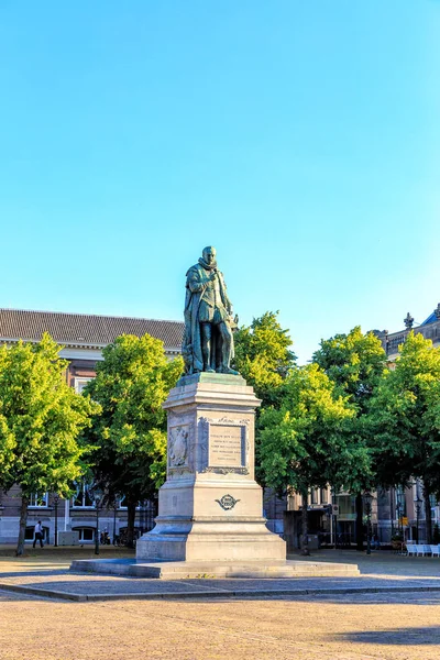 Nederländerna, Haag - 1 juli 2019: Monument till William I av — Stockfoto