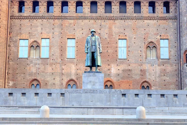 Turín Itálie Července 2019 Památník Představuje Velitel Emanuele Filiberto Savoy — Stock fotografie