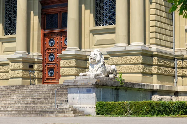 Lausanne Švýcarsko Července 2019 Lvi Před Palácem Spravedlnosti Švýcarský Federální — Stock fotografie