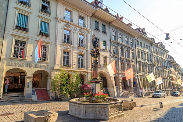 Берн Швейцария Июля 2019 Года Фонтан Справедливость Gerechtigkeitsbrunnen Полностью Сохранил — стоковое фото