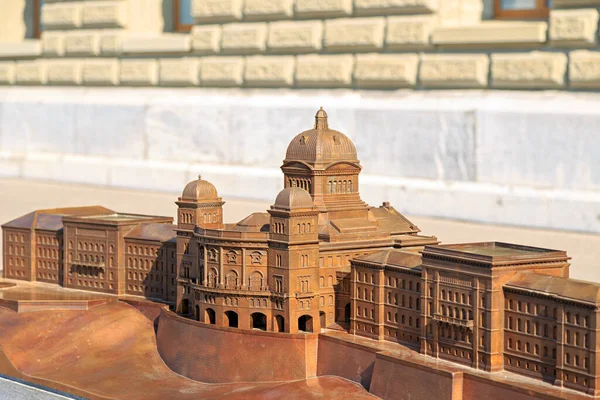 Bern Switzerland July 2019 Bronze Model Bundeshaus Federal Palace Bundeshausterrasse — Stock Photo, Image