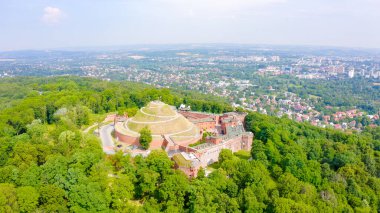 Krakow, Polonya. Barrow Kosciuszko (Krakow). Tarihi anıt. Höyüğün inşası 1823 'te tamamlandı, Aerial View  