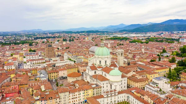 Brescia Italia Catedral Santa Maria Assunta Vuelo Sobre Ciudad Clima — Foto de Stock