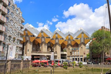 Rotterdam, Hollanda - 1 Temmuz 2019: Kübik evler 