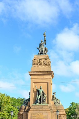 Hollanda, Lahey 'den. Bölge 1813. 1813 yılında Bağımsızlık Anıtı ve krallığın kuruluşu (1863-1869). Mimar Waeyen Pieterszen (1817-1880), heykeltıraş J.Ph. Koelman (1818-1893))