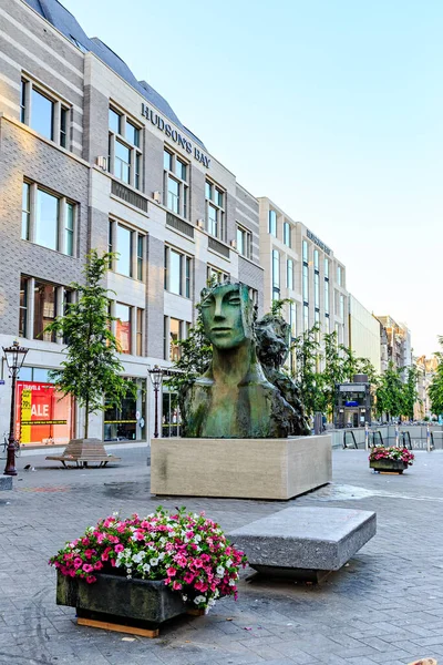 Amsterdam Netherlands June 2019 Two Headed Sculpture Sculpture Deux Tetes — Stock Photo, Image