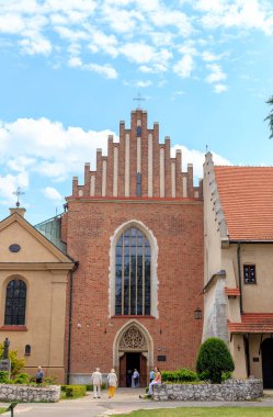 Krakow, Polonya - 21 Temmuz 2019: Aziz Kilisesi. Krakow 'daki Assisi' li Francis. Katolik Kilisesi