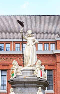 Rotterdam, Hollanda. 1872 Anıtı (1874). Joseph Graven. Nisan kutlamaları için merkez fon. 1 Nisan 1872, Den Briel 'in Watergoisen tarafından serbest bırakılıp yakalanmasından üç yüz yıl sonra.