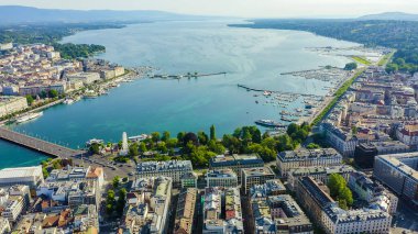 Cenevre, İsviçre. Şehrin merkez kısmının üzerinde uçuş. Geneva Gölü, Hava Görüntüsü  