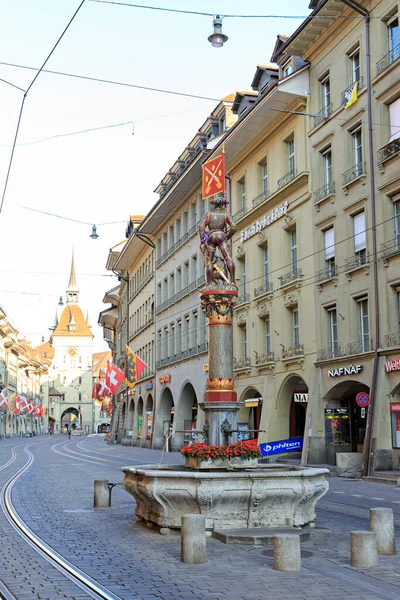 Berna Suíça Julho 2019 Fonte Schutzenbrunnen Cobriu Com Uma Estátua — Fotografia de Stock