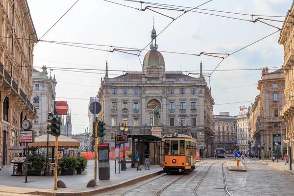 Милан Италия Июля 2019 Года Старый Трамвай Центре Милана Вокзал — стоковое фото